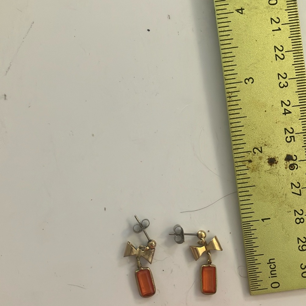 Delicate bow earrings